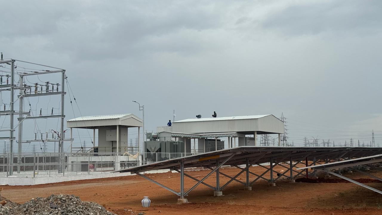 Installation work at the 7.7 MW Kayathar solar project